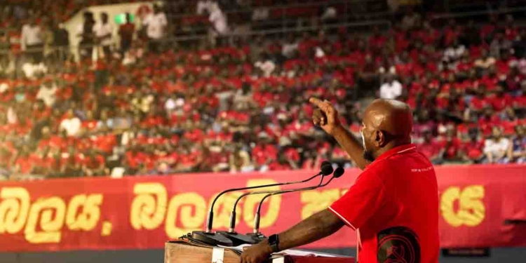 අලු ගසා දමමින් පෙරටුගාමීන් සමග වම ආයෙත් නැගිටියි! මේ දැන් සිද්ධ වෙන දේ! VIDEO & PHOTOS I Sri Lanka Latest News