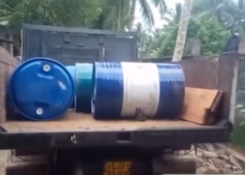 කාටවත් තෙල් නැති වෙලාවේ එකෙක් ගේ ඇතුළේ ෂෙඩ් එකක් දාලා! VIDEO I Sri Lanka Latest News