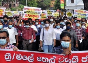 නන්දන ශ්රීගේ කැබිනෙට්ටුව…!