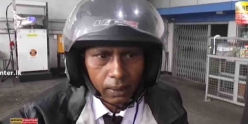 තෙල් මිල වැඩිවෙන්නෙ නෑ කියලා ආණ්ඩුව කියපු කතාව විශ්වාස කරලා රෑ නිදාගෙන උදේ නැගිටිද්දි වෙච්ච දේ ගැන මිනිස්සු කියන කතා! VIDEO I Sri Lanka Latest News