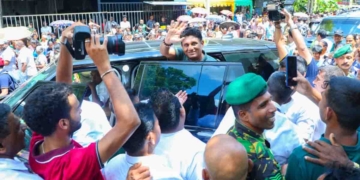 මෙහෙම වෙනවා ලෑස්ති වෙන්න කියලා අපි කලින්ම කිව්වා! ආණ්ඩුවේ අය හිනාවුණා! මේ රට විනාශ වෙන්නේ මේ ආණ්ඩුවේ තියෙන උද්දච්චකමයි හීනමානයයි නිසා! සජිත් කෑගල්ලට! VIDEO & PHOTOS I Sri Lanka Latest News