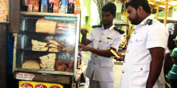 බඩු හංගලා.. කළු කඩේ මිලට විකුණලා.. ජරා බඩු දීලා අහුවෙන්න නම් එපා…! Sri Lanka Latest News