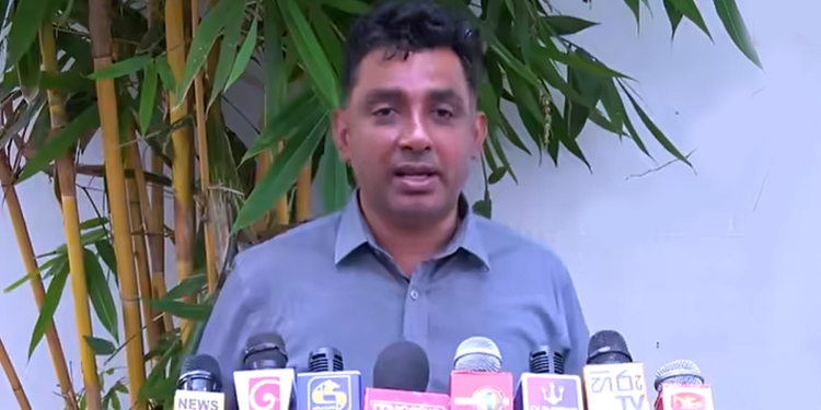 පවර් කට් එකකට බිග් කුච්චන් අයියයි හිච්චි අබේයි රට ලෑස්ති කරනවා! VIDEO I Sri Lanka Latest News
