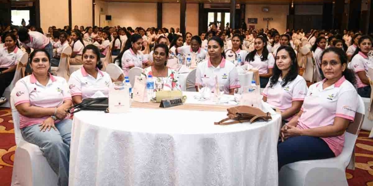 ගුවන් හමුදා සේවා වනිතා ඒකකය ජාත්යන්තර කාන්තා දිනයට කරපු දේ! PHOTOS I Sri Lanka Latest News
