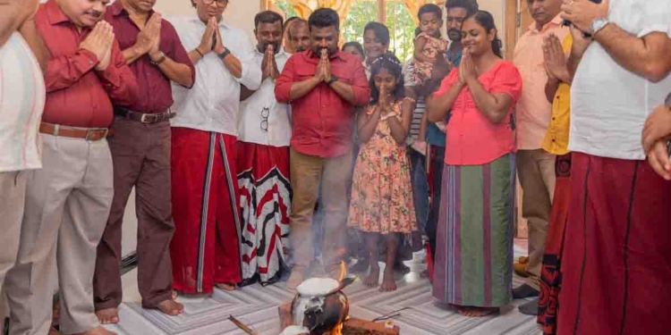 සුළිකුණාටුවට හානිවීමෙන් පසු ඉදිකළ අනුරාධපුරේ අලුත් ගෙදරක සිට අනුර අලුත් අවුරුද්ද සමරයි! VIDEO & PHOTOS I Sri Lanka Latest News