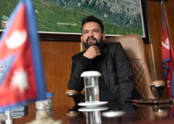 හොරු අල්ලපියෝ… හොරු අල්ලපියෝ…! හිටපු අගමැති අත්අඩංගුවට ගත්තා! ඇමැතිවරුන් අත්අඩංගුවට ගත්තා! හිටපු අගමැතිවරු 3කට නඩු දැම්මා! කැබිනට් ඇමැතිවරුන්ට නඩු දැම්මා! ව්යාපාරිකයන් ගැන හොයන්න ගත්තා! නේපාලයේ අලුත් අගමැති සතියෙන් වැඩ පටන් ගත්තා! Sri Lanka Latest News