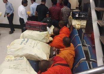 සාදු සාදු සාදු…. දම් සැප අතහැර තායි සැප සොයාගිය හිමිවරු 22ක් ! Sri Lanka Latest News