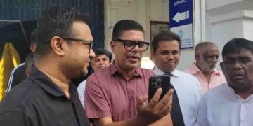 අලුත් අවුරුද්දේ තවත් එකක් පත්තු වුණා! ගල් අඟුරු හඬ පටයක් ලීක් වෙයි! ලොකු ලොකු තුන්දෙනෙක්ගේ නම් කියවෙනවා! ‘බැක්ඩේට්’ කරන්න කියලත් කියනවා! සජබය හඬ පටයත් අරන් CID යයි! AUDIO & VIDEO I Sri Lanka Latest News