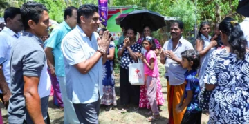 ආණ්ඩුවේ 153ක් අත උස්සලා කුමාර ජයකොඩිව ආරක්ෂා කළත් ජනතා විරෝධය ඉදිරියේ කුමාර ජයකොඩිට ගෙදර යන්න වුණා..! අද වෙද්දි ආණ්ඩුව ඉන්ධන මාෆියාවේ ගොදුරක් වෙලා! විපක්ෂනායක සජිත් තිස්සමහාරාමේ අවුරුදු උත්සවයකට එක්වෙයි! PHOTOS & VIDEO I Sri Lanka Latest News