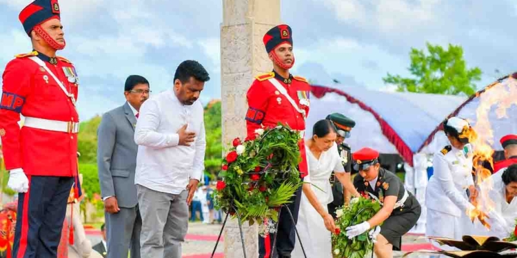 මහවැසි මැද ජනපති රණවිරු සැමරුම් උළෙලට එක්වෙයි! PHOTOS I Sri Lanka Latest News