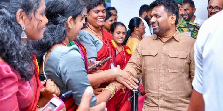 නැගෙනහිරට ගිය අනුරට උණුසුම් පිළිගැනීමක්! විපක්ෂයේ දමිළ-මුස්ලිම් මන්ත්‍රීවරුනුත් ඇවිත්! PHOTOS I Sri Lanka Latest News