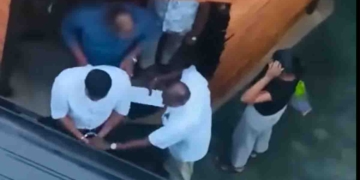 මාලිමාවට බලය හිමි කුරුණෑගල මහනගර සභාවේ නියෝජ්‍ය නගරාධිපතිවරයා ලක්ෂ 30ක අල්ලසක් ගනිද්දී අතේ‌ මාට්ටු! VIDEO I Sri Lanka Latest News