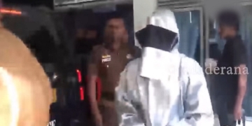 මෙච්චර කල් ඇල්ල ලෝකයට ගියේ ලස්සන විදිහට! මේ පාර කැත විදිහට ලෝකයට ගිහින්! යුවළක් බියගන්වා තරුණියව දූෂණය කරලා! VIDEO I Sri Lanka Latest News