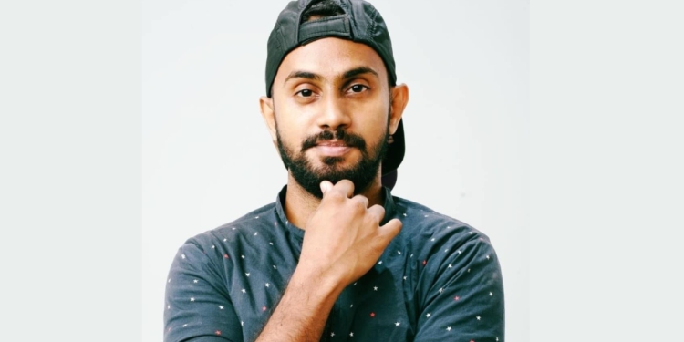 හිතේ පැල් බැඳගෙන ඉන්නේ තවම කවිකාරයෙක්…! මගේ ගීත අහන ආදරණීය පිරිසකුත් ඉන්නවා…! ආදරය ලැබෙනකොට තවත් සම්මාන මොකටද..? ආසිරි පෙරේරා! Sri Lanka Latest News