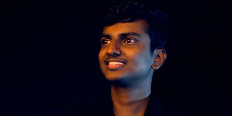හැඩෙත් මාරු කරලා ජීවිතෙත් වෙනස් කරපු කවුද මේ ගේට්ටුවා…! මාරම වේදනාවක් දැනුණේ…! ඇස්වලට කඳුළු පවා ආවා…! අවුරුදු හතරක් හීන දැක්කා…! විනාත් තේසන් I Sri Lanka Latest News