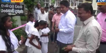 මහනුවර අතුරු පාරක් කොන්ක්‍රීට් කරයි! මාලිමාවේ නියෝජ්‍ය ඇමැති ඇවිත් පාර විවෘත කරයි! VIDEO I Sri Lanka Latest News