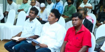 ලයිට් බිල ගැන උපයෝගිතා කොමිසම BMICH එකේ මහජන අදහස් විමසන අවස්ථාවට විපක්ෂනායක සජිත් එක්වෙයි! ආණ්ඩුව ගල්අඟුරු වංචාව සිදු කරපු හැටි-පාඩුව මහජනතාව පිටින් දාන්න යන හැටි-දෙනවා කියපු බිලියන 15ක සහනාධාරයට ආණ්ඩුව වංගු ගහන්න යන හැටි කියා දෙයි! VIDEO & PHOTOS I Sri Lanka Latest News