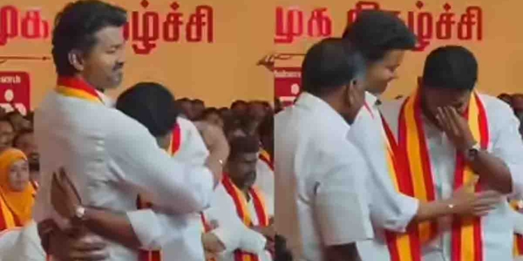 තලපති විජේ තමන්ගේ ඩ්රයිවර්ගේ පුතාටත් නාමයෝජනා දුන්නා! ඒ මනුස්සයත් ඔන්න උඩින්ම දින්නා! VIDEO I Sri Lanka Latest News