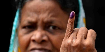 මීට පස්සේ ඡන්දවලදී ඇඟිල්ල පාට කරන්නේ නෑ! ඡන්දෙ දාද්දි ID එක පෙන්නුවාම ඇති! VIDEO I Sri Lanka Latest News