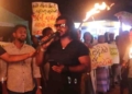 ගම්පහ සජබ සංවිධානය පන්දම් පත්තු කරගෙන මහ රෑ පාරට බසී! VIDEO I Sri Lanka Latest News