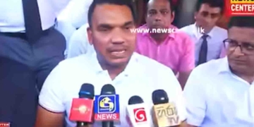 සලේ වෙනුවෙන් රාජපක්ෂලාත් කොටුවට බහී! නාමල් සත්යග්රහයේ වාඩිවෙයි! VIDEO I Sri Lanka Latest News