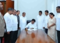 සජිත් යළි විපක්ෂය එකමුතු කරයි! උපරිමාධිකරණ විනිසුරු ධූර 8ක් මාස 6ක් තිස්සේ පුරප්පාඩුව තිබීම ගැන විවාදයක් ඉල්ලා කතානායකට බාර දෙන්න පූර්ණ යෝජනාවකට අත්සන් කරයි! PHOTOS I Sri Lanka Latest News