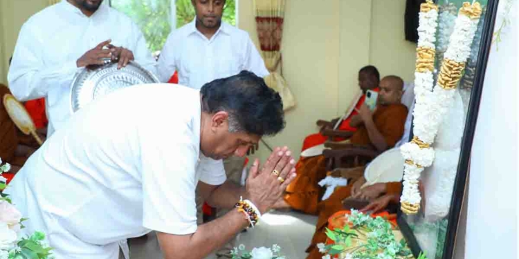 පච විදින දේශපාලන නායකයන් මැද්දේ කියපු දේ කරපු.. කරපු දේ කියපු එකම ජනාධිපතිවරයා..! 102 වන උපන්දින සැමරුමට මහනුවරදී විශේෂ වැඩසටහන් රැසක්! VIDEO & PHOTOS I Sri Lanka Latest News