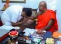 බෞද්ධාලෝක වෙසක් කලාපය විවෘත කළා! බෙල්ලන්විල වෙසක් කලාපය විවෘත කළා! ඊයේ විපක්ෂනායක සජිත් ගංගාරාම වෙසක් කලාපයත් විවෘත කළා! VIDEO & PHOTOS I Sri Lanka Latest News