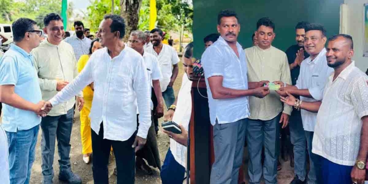 සජබය ආණ්ඩු බලය අල්ලන්න අනුරපුරෙන් වැඩ පටන් ගනී! මුජිබර් හොරොව්පොතානට යද්දී නිරෝෂන් බටහිර අනුරාධපුරයට යයි! දෙකටම ජනතාවගෙන් ලොකු ප්රතිචාරයක්! PHOTOS I Sri Lanka Latest News
