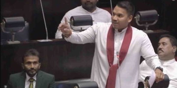 ආණ්ඩුවේ හැමෝම සලේ ගැන කතා කරද්දී නාමල් ජවිපෙ ජාතික ලයිස්තුවේ හිටපු මරාගෙන මැරෙන බෝම්බකරුවන්ගේ තාත්තා ඊබ්රහිම් ගැන කතා කරයි! I Sri Lanka Latest News