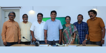 තිබ්බ ආණ්ඩුවලට කඩේ ගියාට කලාවට කිසිම සෙතක් වුණේ නෑ..! කලාකරුවෝ විපක්ෂනායක සජිත් හම්බවෙන්න ඇවිත් කලාවේ ප්‍රශ්න ගැන කතා කරයි…! VIDEO I PHOTOS I Sri Lanka Latest News