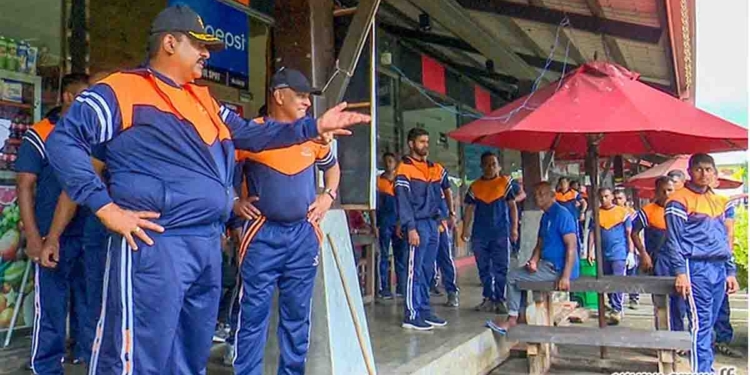 යුද හමුදාපති අලුත්ම යුද්ධය අතට ගනී! PHOTOS I Sri Lanka Latest News