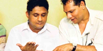 කරනවා කියපු කිසිම දෙයක් කරන්නේ නැතිව ආණ්ඩුව දයාසිරිව දඩයම් කරන්නයි යන්නේ..! ලැජ්ජයි! දයාසිරි වෙනුවෙන් සජබය සහ සජිත් පෙරට එයි! VIDEO I Sri Lanka Latest News