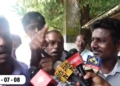 දේශපාලඥයන්ගෙන් අහනවා වගේ පැන පැන ගොවියන්ගෙන් වී වගාව ගැන ප්‍රශ්න කරන්න ගිය සිරස මාධ්‍යවේදියා ගොවියන්ගෙන් කන පැලෙන්න අහගනී! තව පොඩ්ඩෙන් ගුටිත් කනවා! VIDEO I Sri Lanka Latest News
