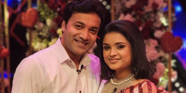 ලව් සීන්වලින් කළු සීන්වලට බැහැපු විශ්ව පෙරළිය…! අතිවිශිෂ්ටයි විශ්ව…! කේස් එක ලීක් වෙයි කියලා හිතුවේ නැහැ…! විශ්ව කොඩිකාර I Sri Lanka Latest News