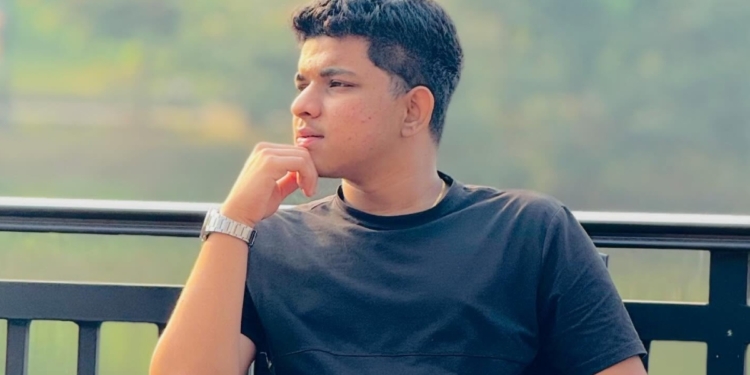 වැඩිය ලස්සනත් නැහැ… ටිකක් ලැජ්ජයි… ඒකද මන්දා තාමත් තනිකඩ…! සදෙව් වලිමුණි I Sri Lanka Latest News