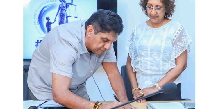 තවමත් සාධාරණය ඉටුවී නෑ! හිංසනයට ලක්වූ ළමයින් 46000ක් වෙනුවෙන් විපක්ෂනායක සජිත් අලුත් සටනක් අරඹයි! VIDEO & PHOTOS I Sri Lanka Latest News