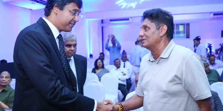 උපරිමාධිකරණ විනිසුරුවන්ගේ විශ්රාම වයස දීර්ඝ කරන්න හදන ආණ්ඩුවේ උත්සාහයට එරෙහිව ශ්රී ලංකා නීතීඥ සංගමය කැඳවූ සාකච්ඡාවට විපක්ෂනායක සජිත් එක්වෙයි! මේක නීතියේ ආධිපත්යයට එල්ල කරන මරු පහරක්! මාලිමාව අද අධිකරණයේ ස්වාධීනත්වය විනාශ කරමින් සිටිනවා! VIDEO & PHOTOS I Sri Lanka Latest News