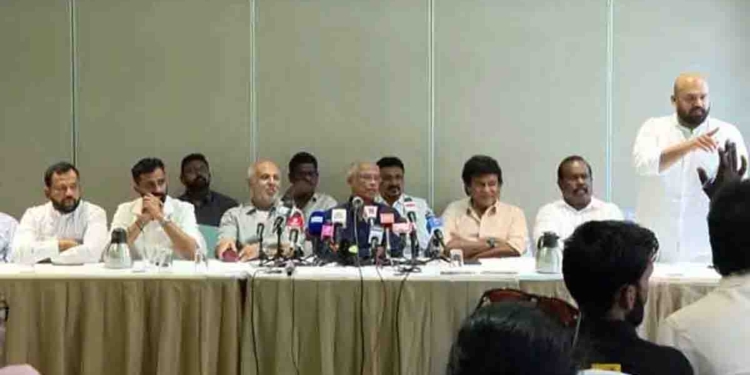 පළාත් සභා ඡන්දය වෙනුවෙන් අලුත් සන්ධානයක්! දෙමළ මුස්ලිම් පක්ෂ 6ක් එකතු වෙයි! බලයට පත්වී අවුරුද්දක් ඇතුළත ඡන්දය තියනවා කියලා මාලිමා ආණ්ඩුව පොරොන්දු වුණා! තාම කිසිම ප්රගතියක් නෑ! VIDEO I Sri Lanka Latest News
