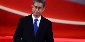 කායික සබධතා පැවැත්වුවේ නැතත් නිසි සීමා පවත්වා ගත්තේ නෑ! කාන්තාවක් එක්ක යාළු වෙච්ච සිංගප්පූරු ඇමැති තනතුරෙන් විතරක් නෙමෙයි පක්ෂයෙනුත් ඉල්ලා අස්වෙයි! I Sri Lanka Latest News